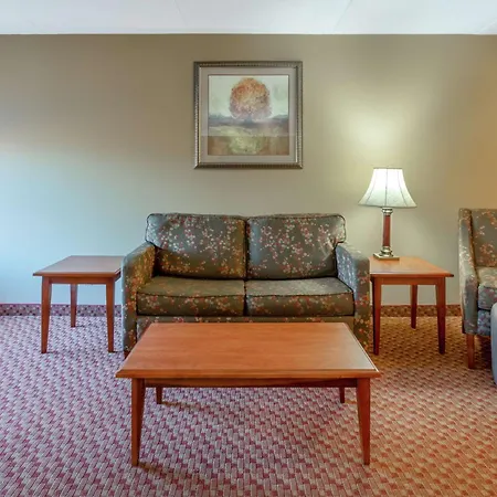 Hampton Inn East Peoria-2